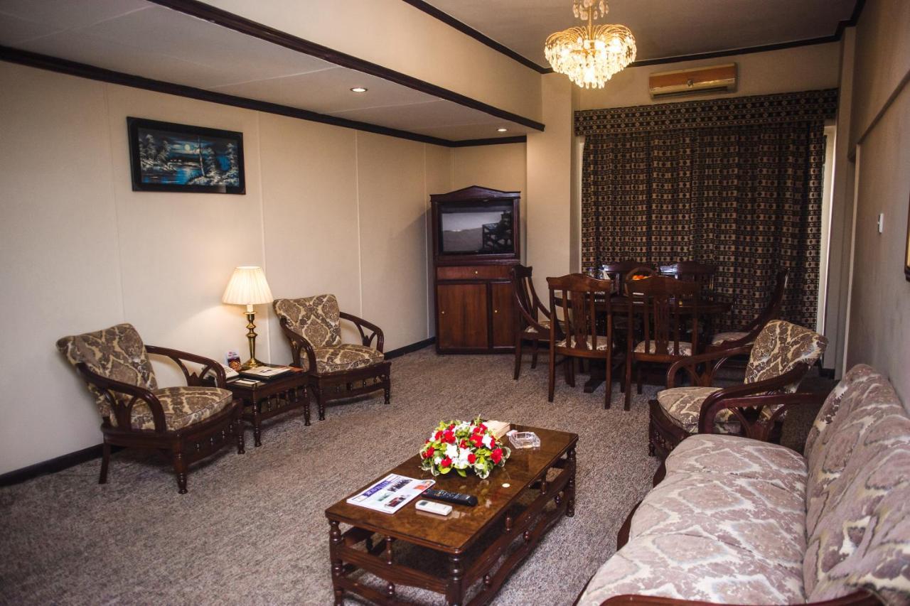 Hotel Mehran Карачи Экстерьер фото