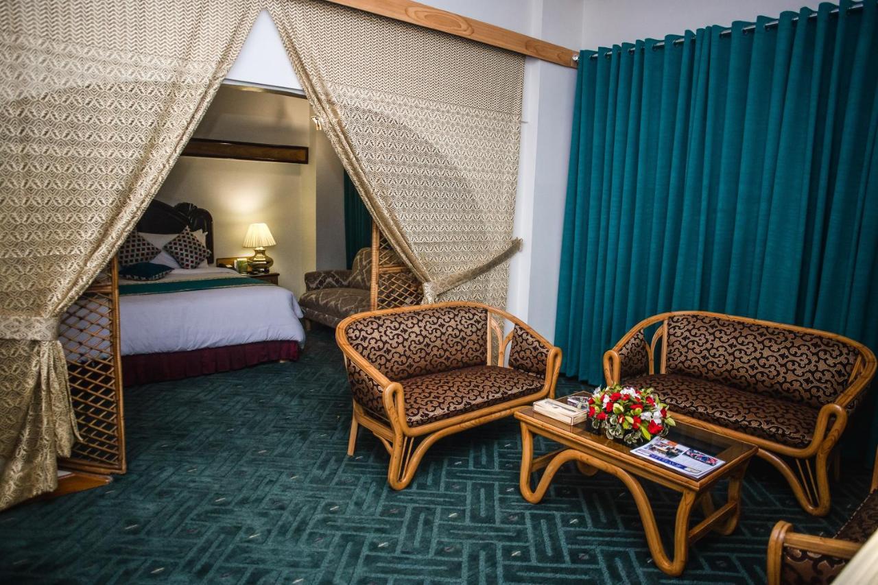 Hotel Mehran Карачи Экстерьер фото