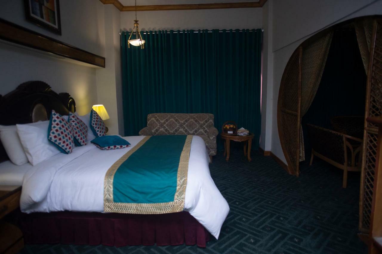 Hotel Mehran Карачи Экстерьер фото